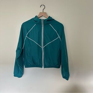 Abercrombie & Fitch YPB sprintTEK Cropped Lightweight Windbreaker